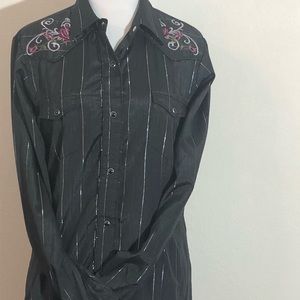 Roper Long sleeve snap down shirt